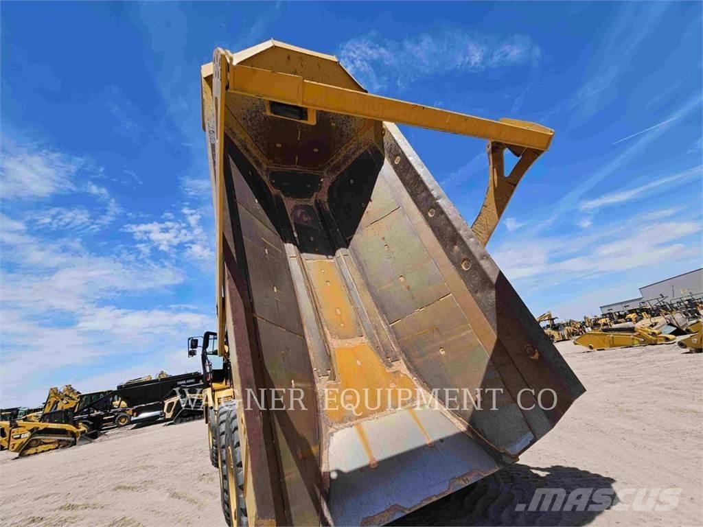 CAT 730 Articulated Haulers