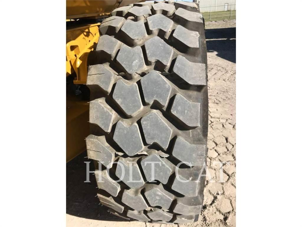 CAT 730 Articulated Haulers