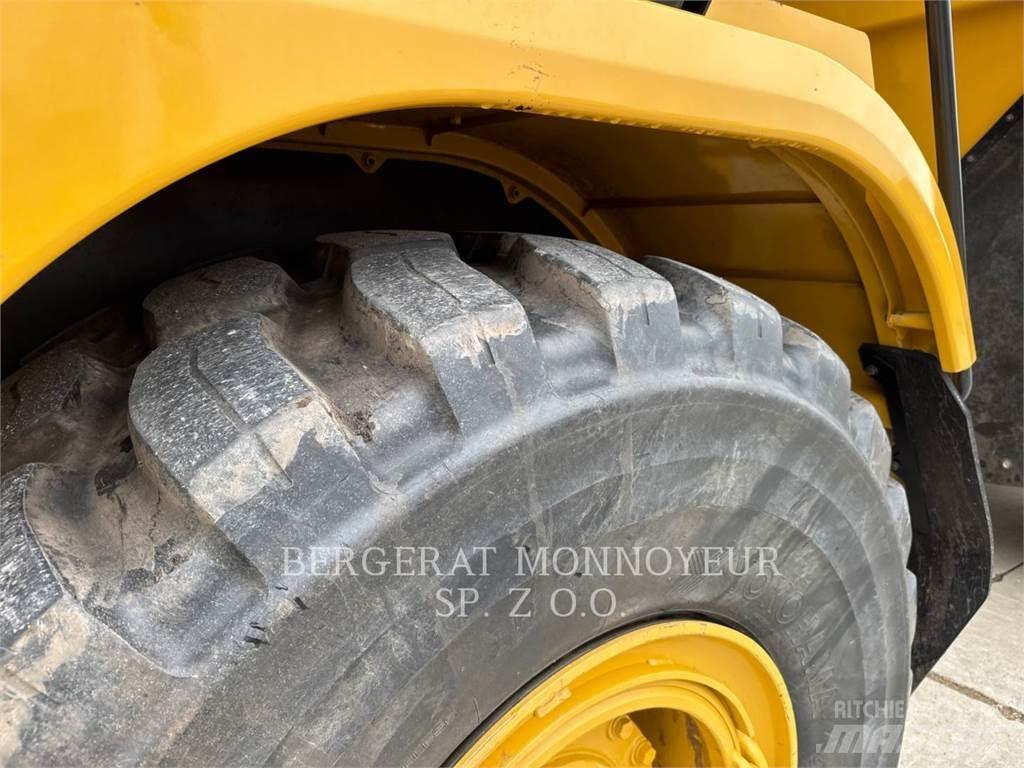 CAT 730 Articulated Haulers