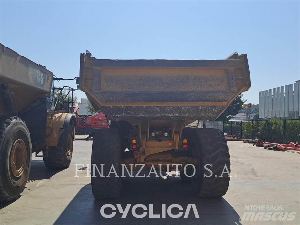 CAT 730 Articulated Haulers
