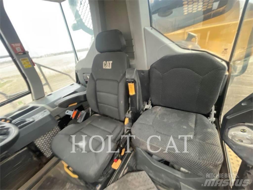 CAT 730 Articulated Haulers