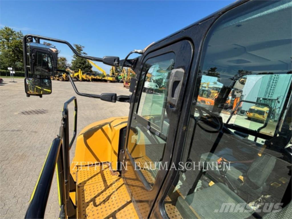 CAT 730-04A Articulated Haulers