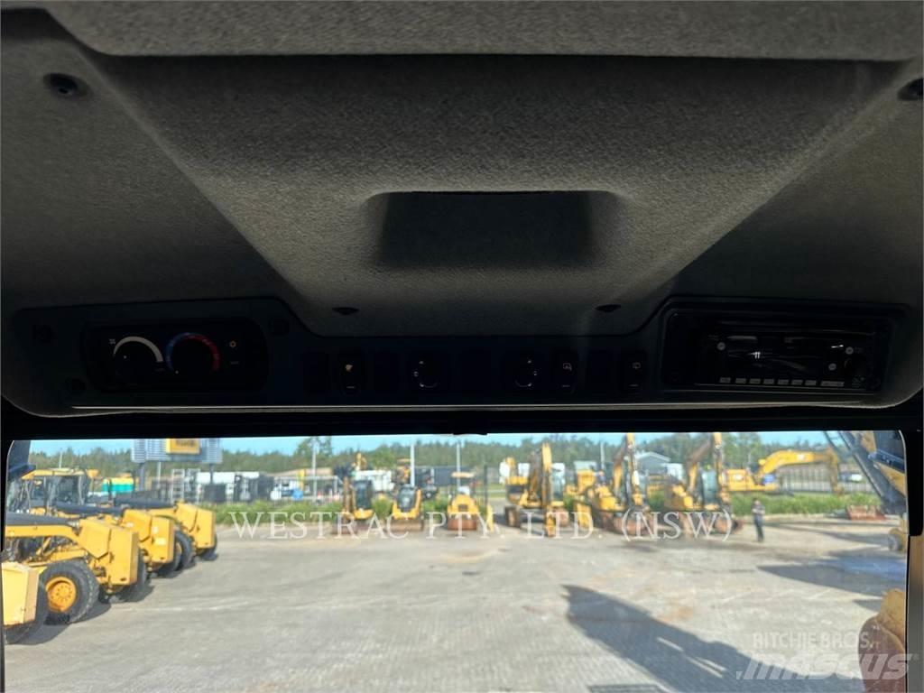 CAT 730-04LRC Articulated Haulers