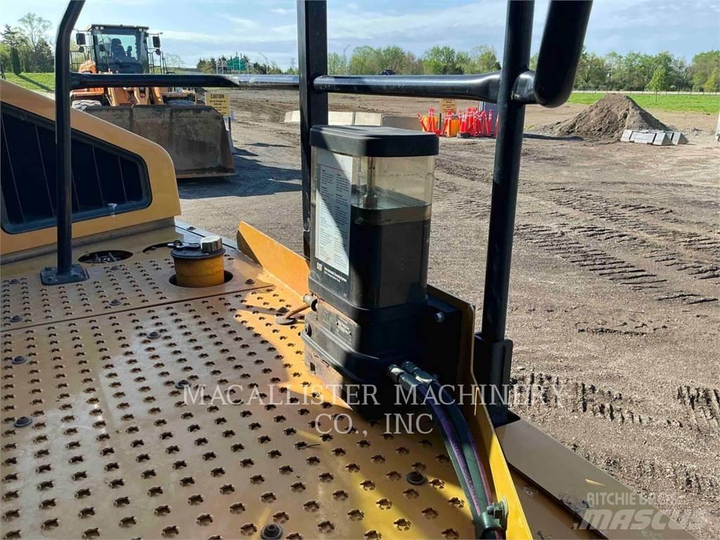 CAT 740 4EJ Articulated Haulers