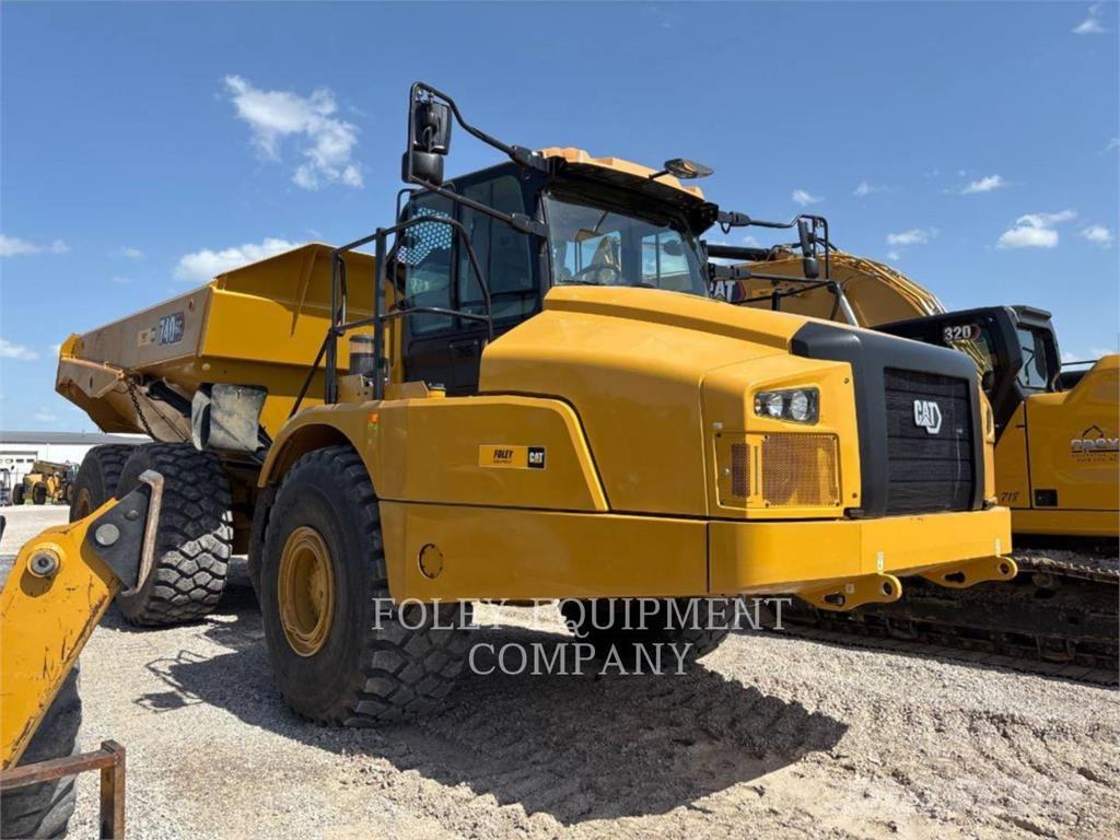 CAT 740GC-04 Articulated Haulers