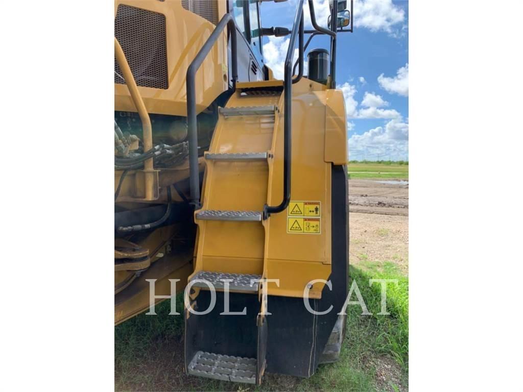 CAT 745 Articulated Haulers