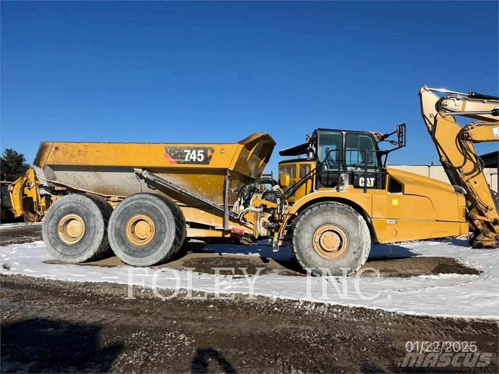 CAT 745-04 Articulated Haulers