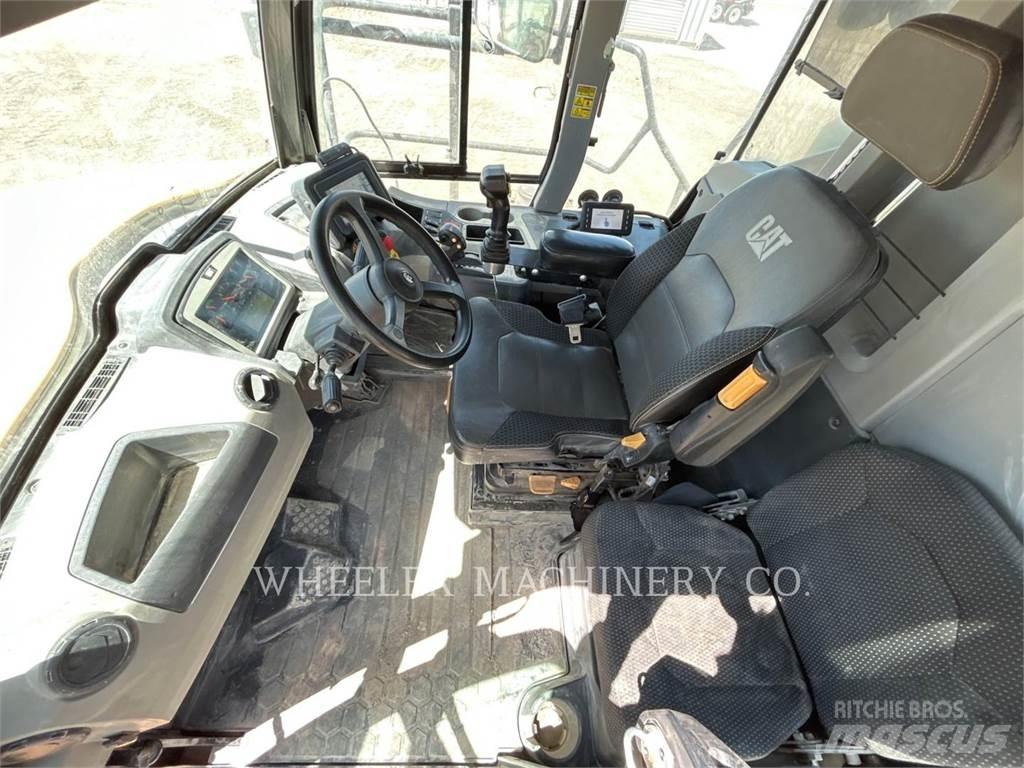 CAT 745 W/PAN Articulated Haulers