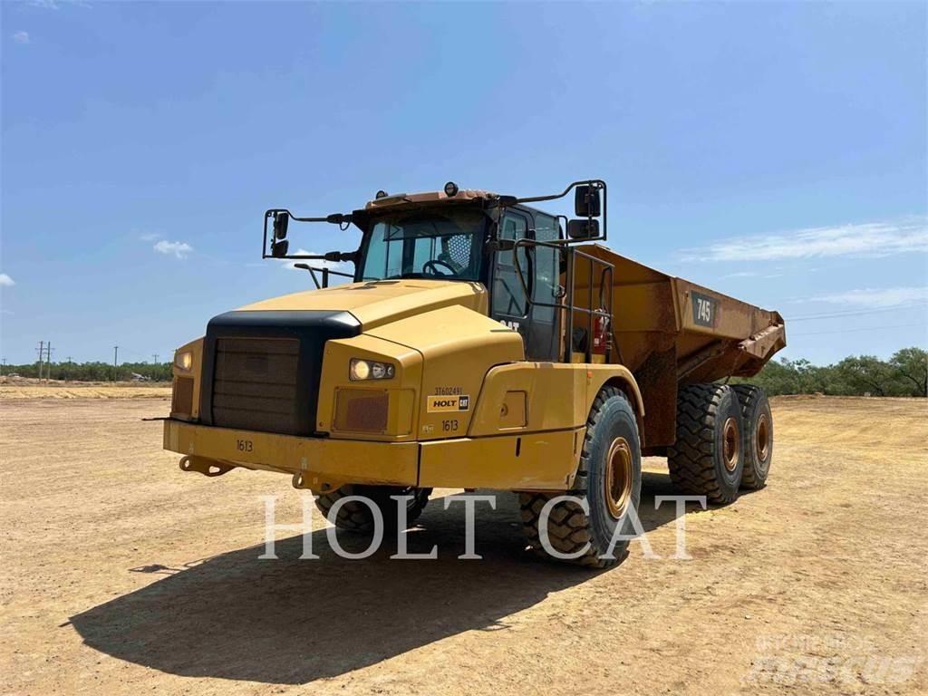 CAT 74504 Articulated Haulers