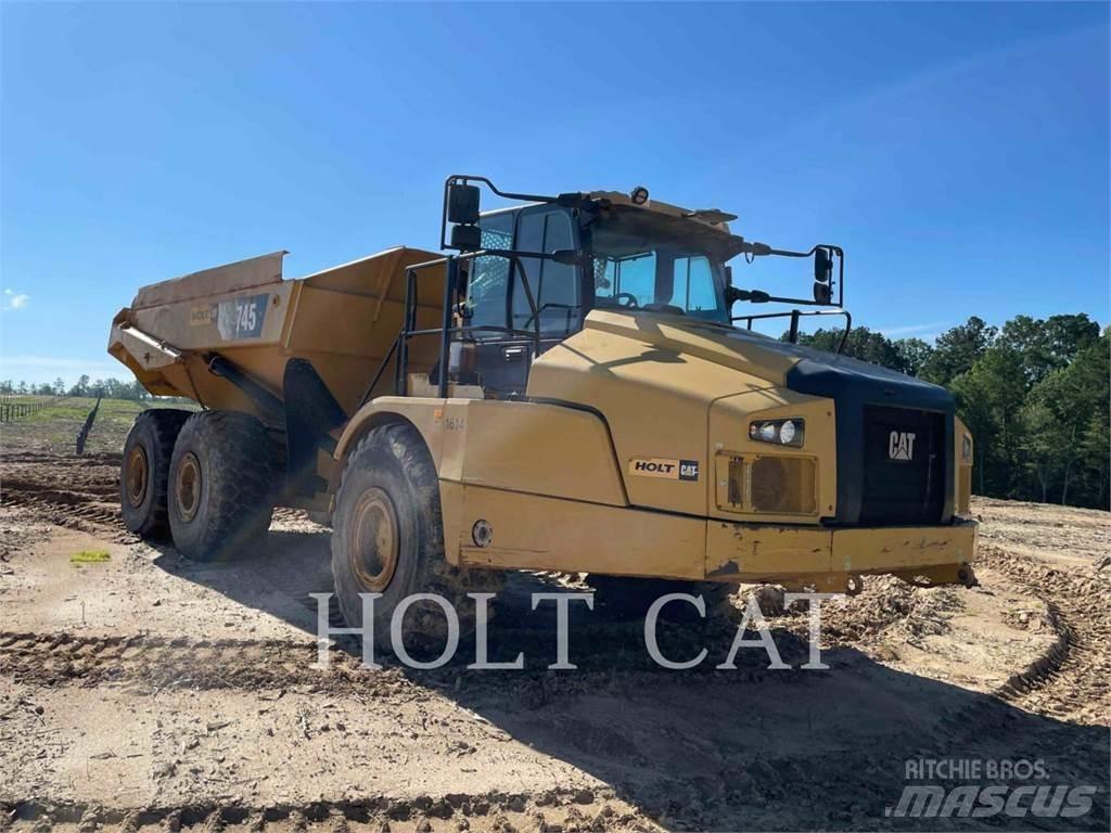 CAT 74504 Articulated Haulers