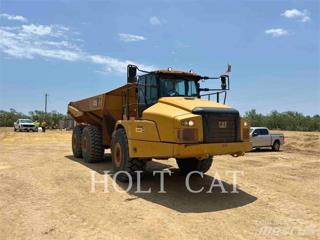 CAT 74504 Articulated Haulers