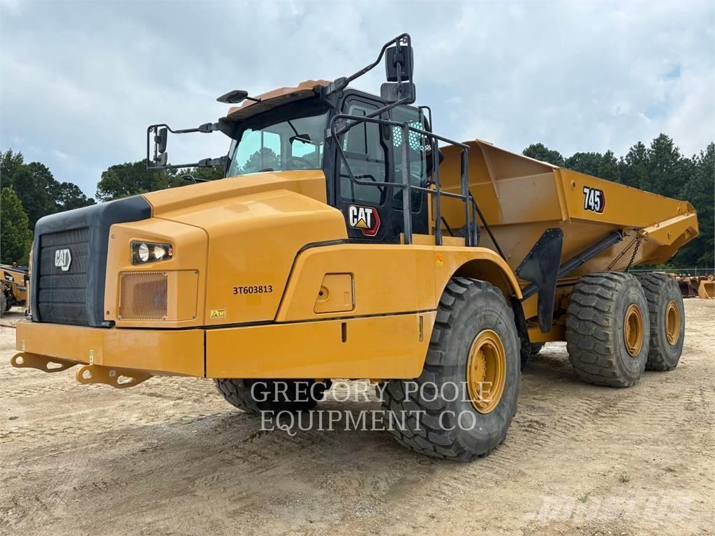 CAT 74504 Articulated Haulers