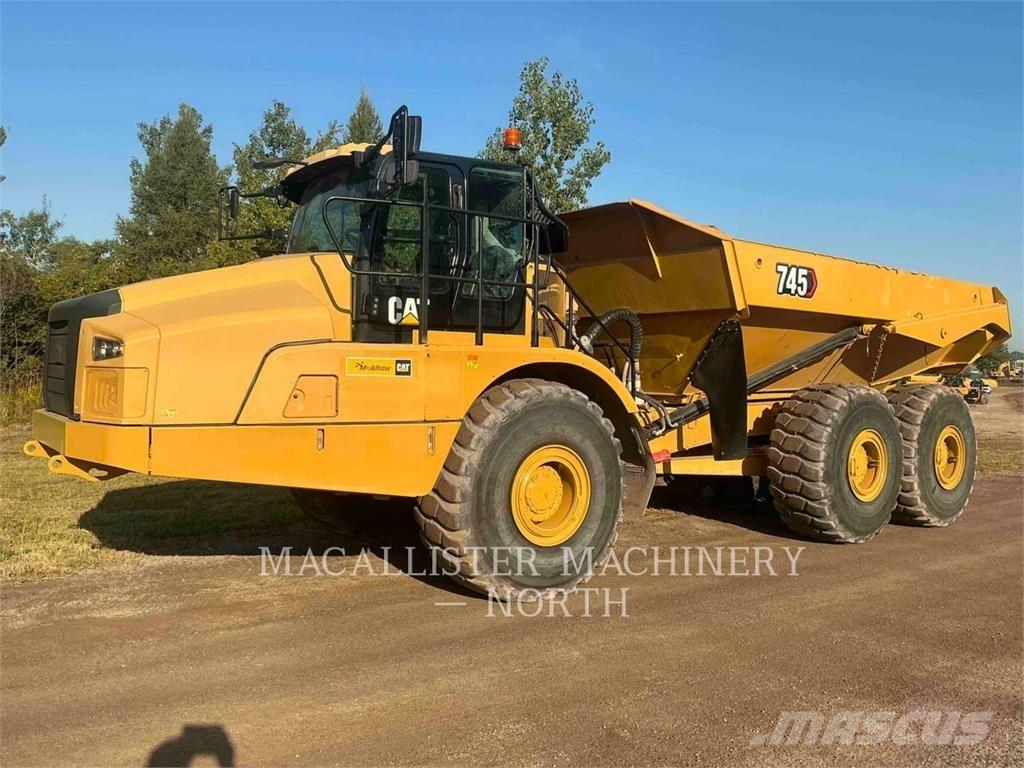 CAT 74504 Articulated Haulers