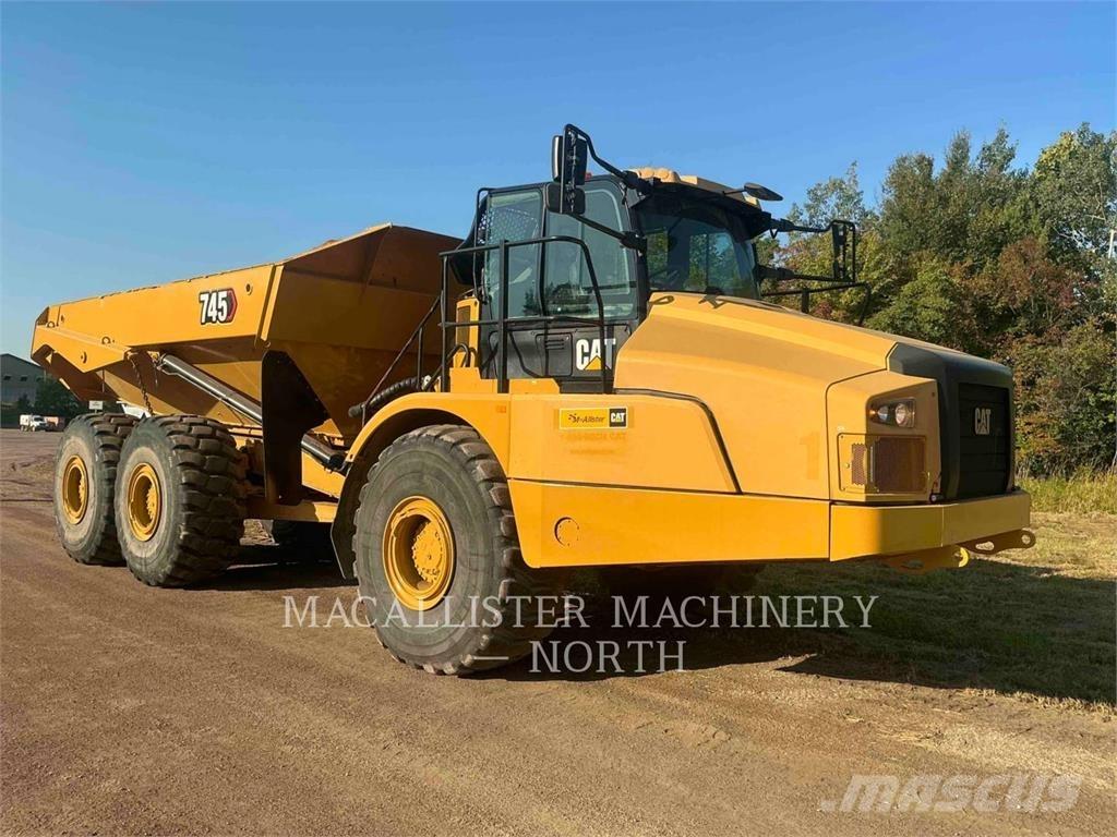 CAT 74504 Articulated Haulers