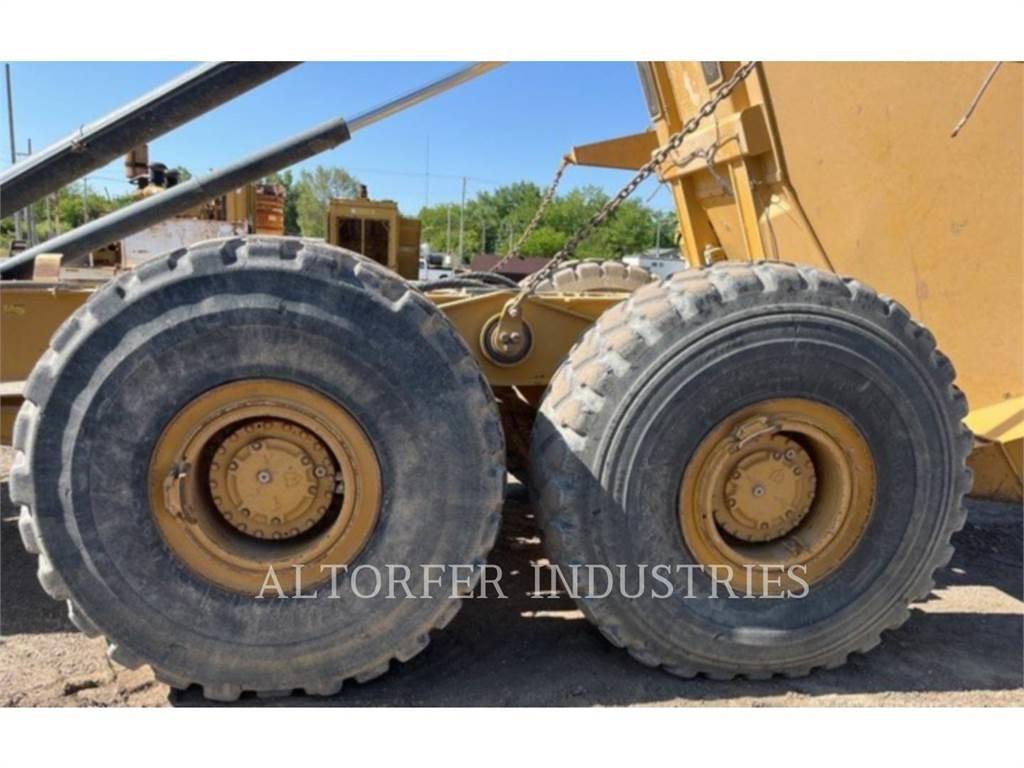 CAT 745C Articulated Haulers