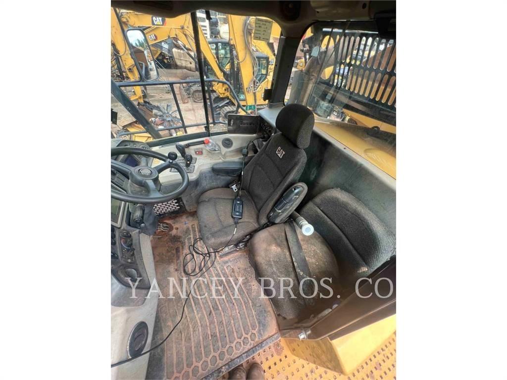 CAT 745C Articulated Haulers