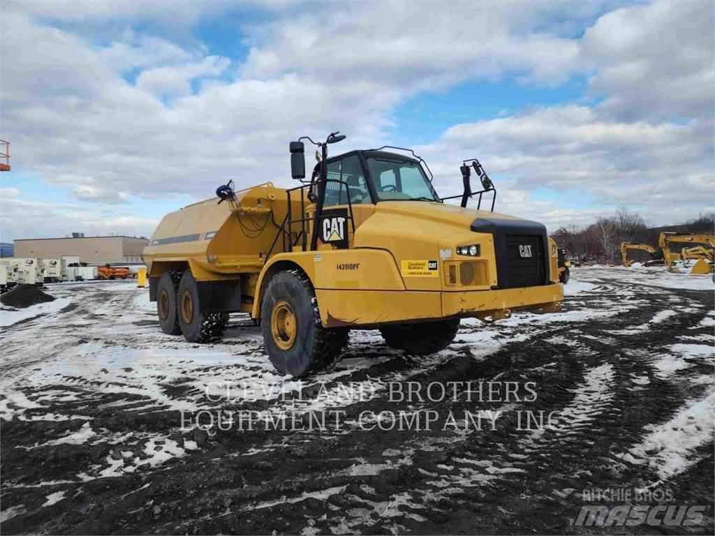 CAT 745C Water bowser