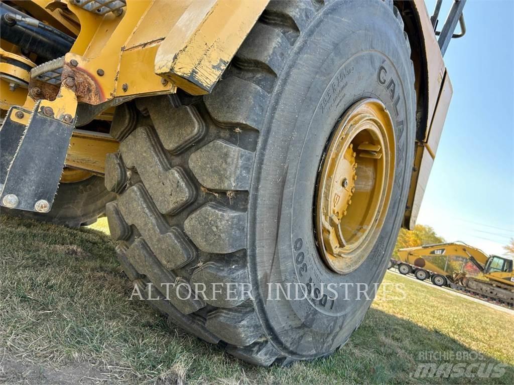 CAT 745C Articulated Haulers
