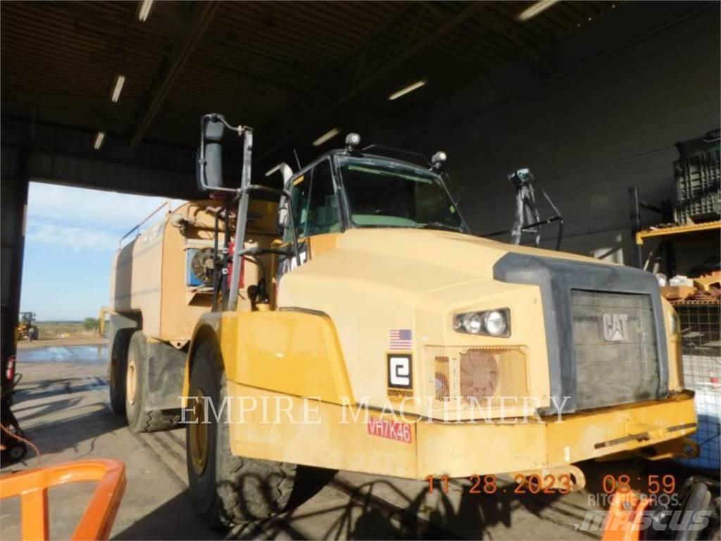 CAT 745C WT Water bowser