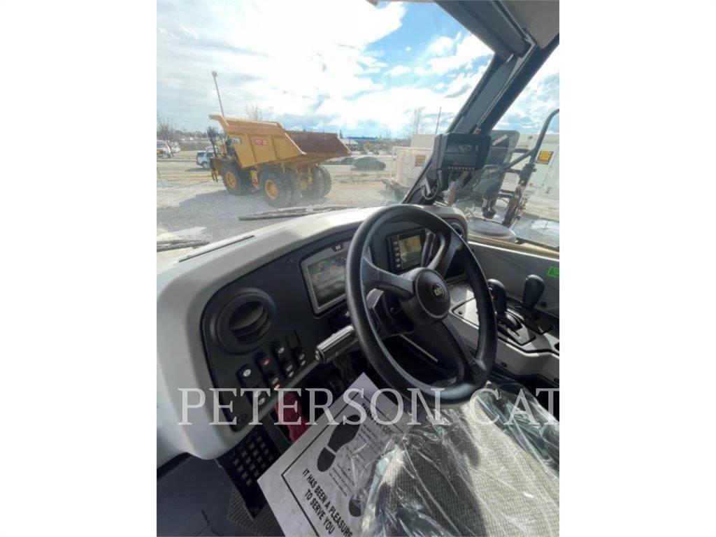 CAT 772G Concrete accessories