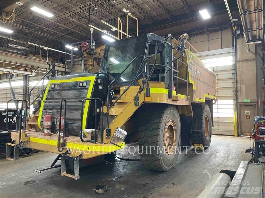 CAT 773F WT Water bowser