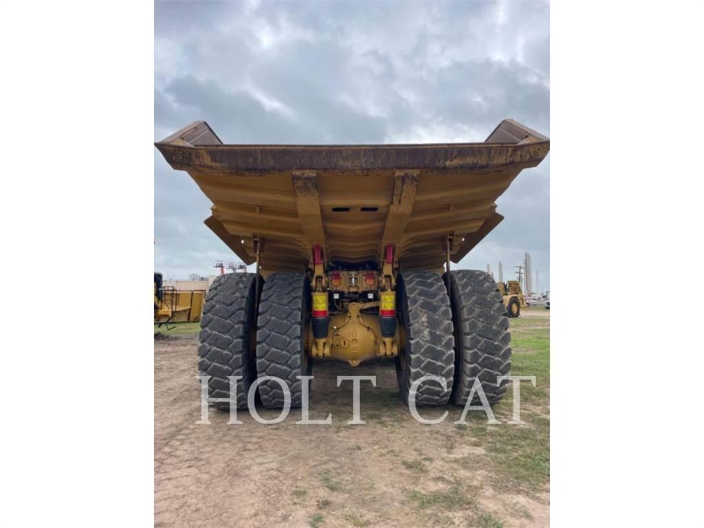 CAT 775G Articulated Haulers