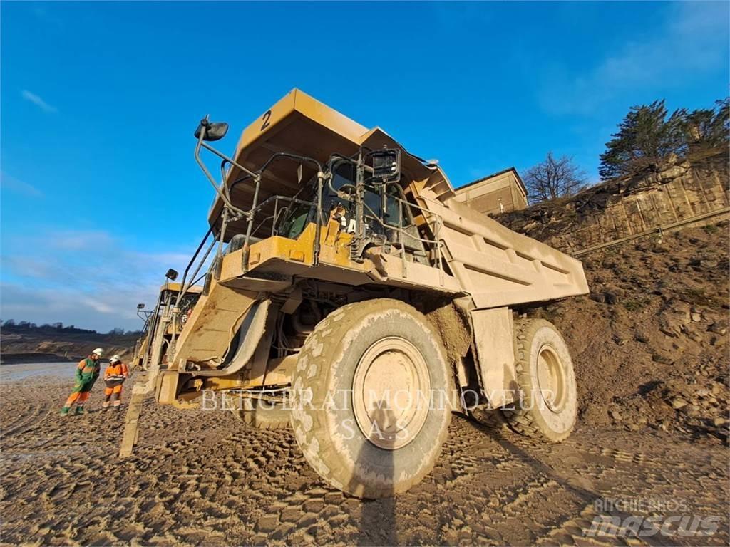 CAT 777G Articulated Haulers