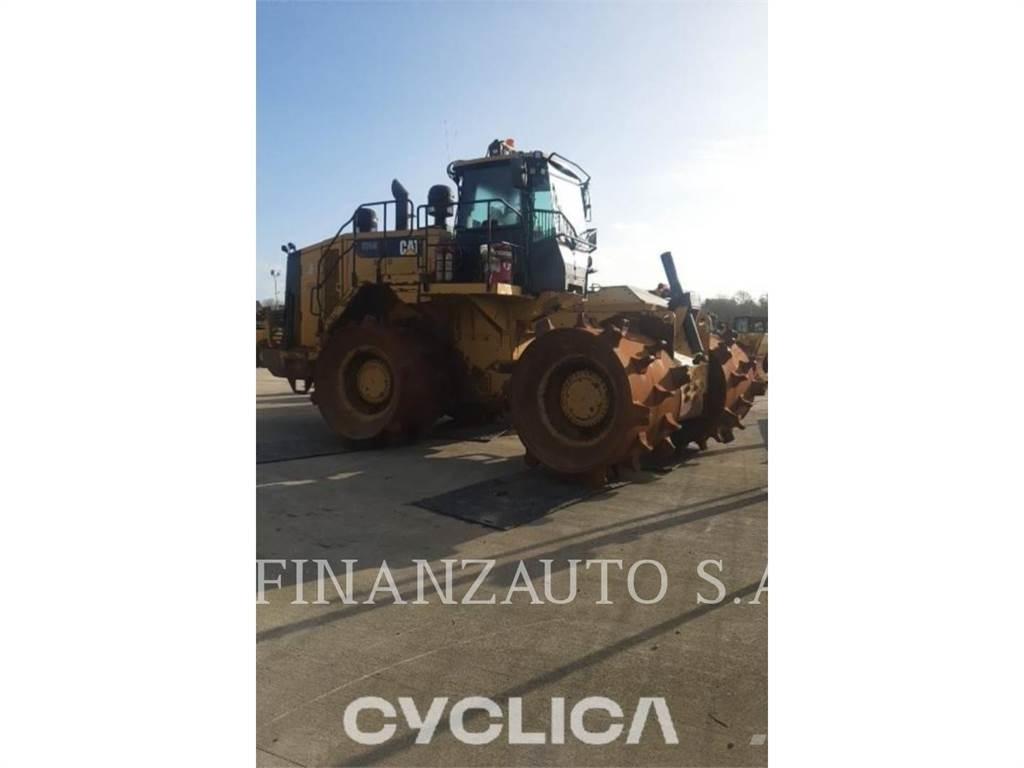 CAT 826K Soil compactors