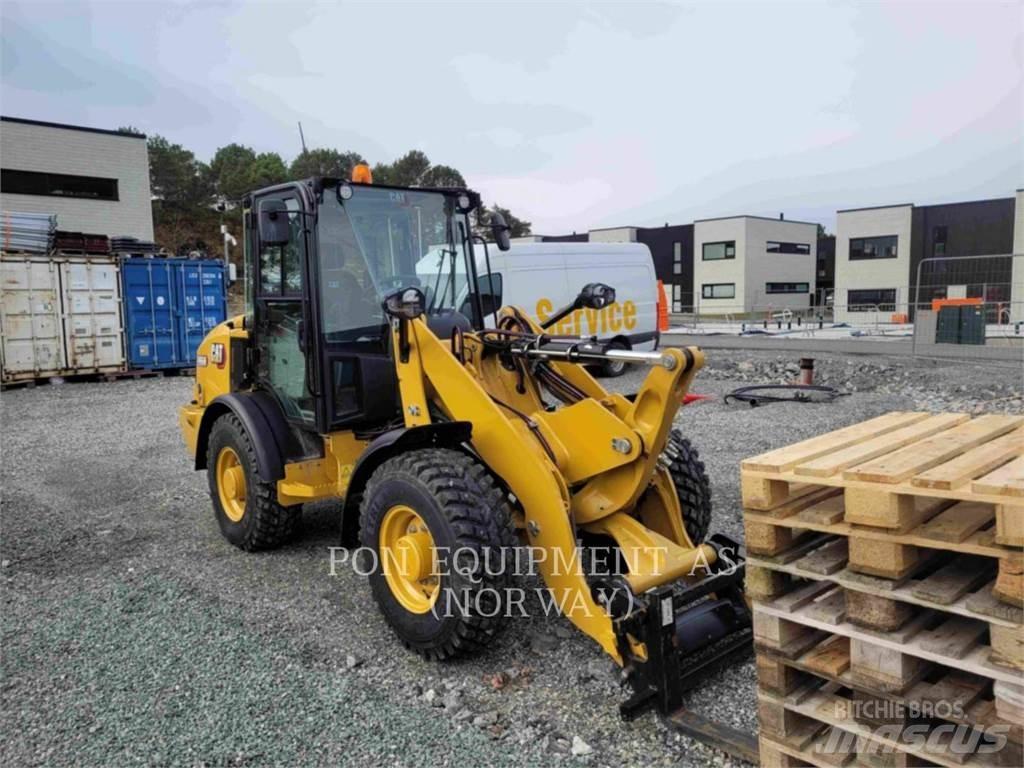 CAT 906M Wheel loaders