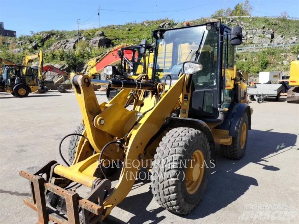 CAT 906M Wheel loaders