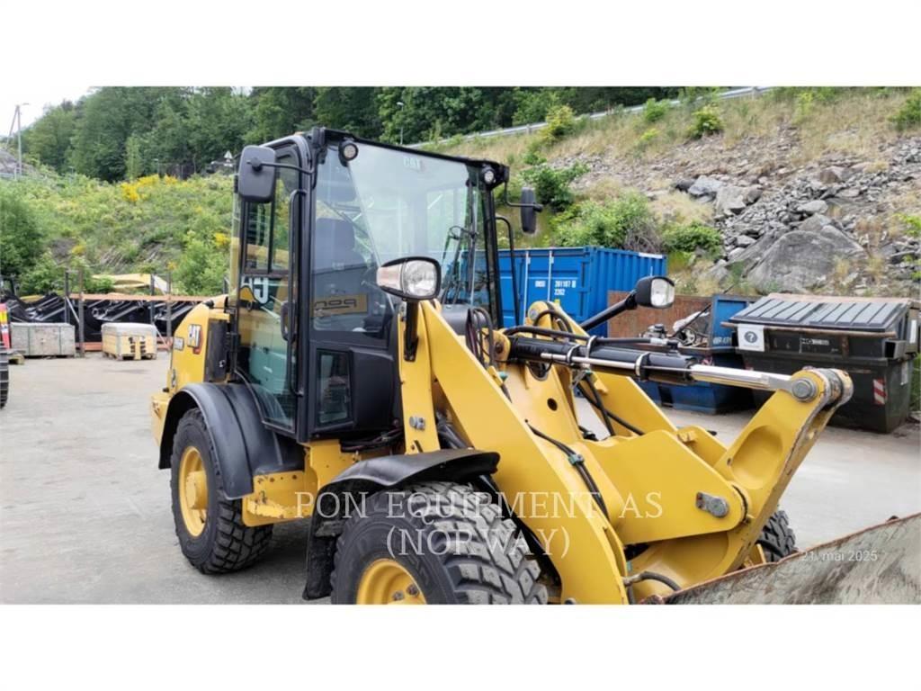 CAT 906M Wheel loaders