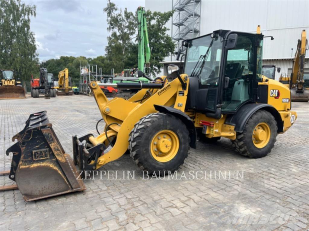 CAT 906M Wheel loaders