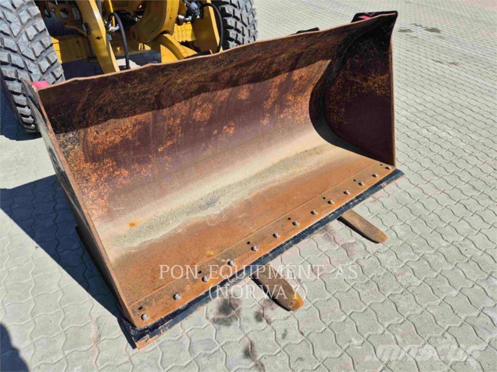 CAT 908M Wheel loaders