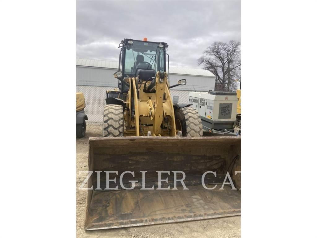 CAT 918M Wheel loaders