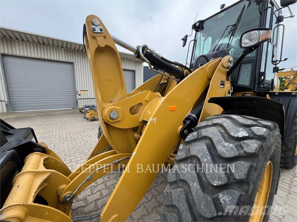CAT 918M Wheel loaders