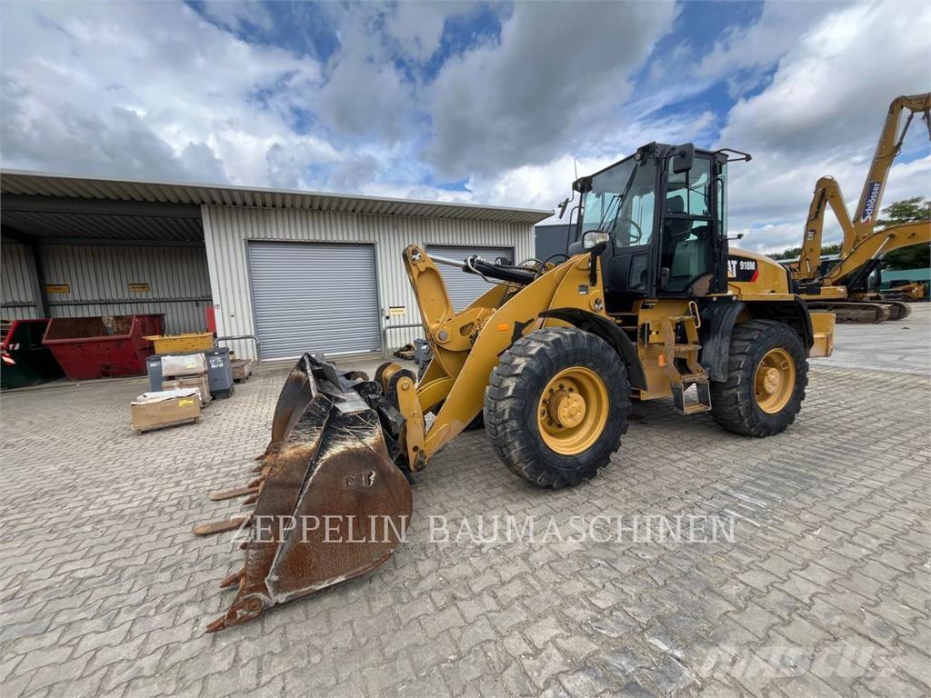 CAT 918M Wheel loaders
