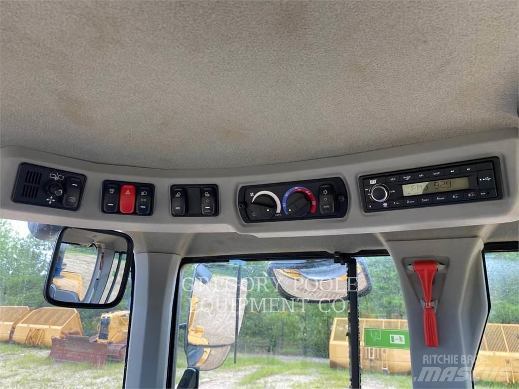 CAT 926M Wheel loaders