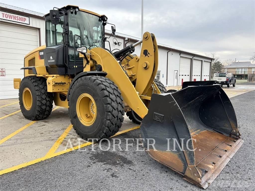 CAT 926M Wheel loaders