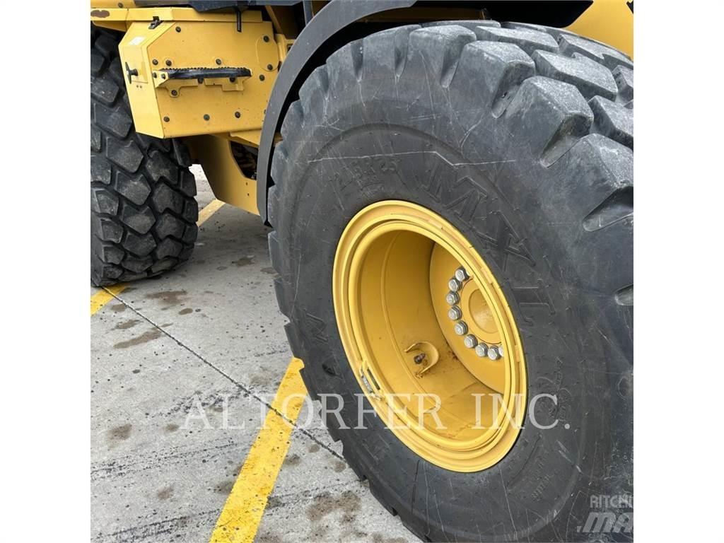 CAT 926M Wheel loaders