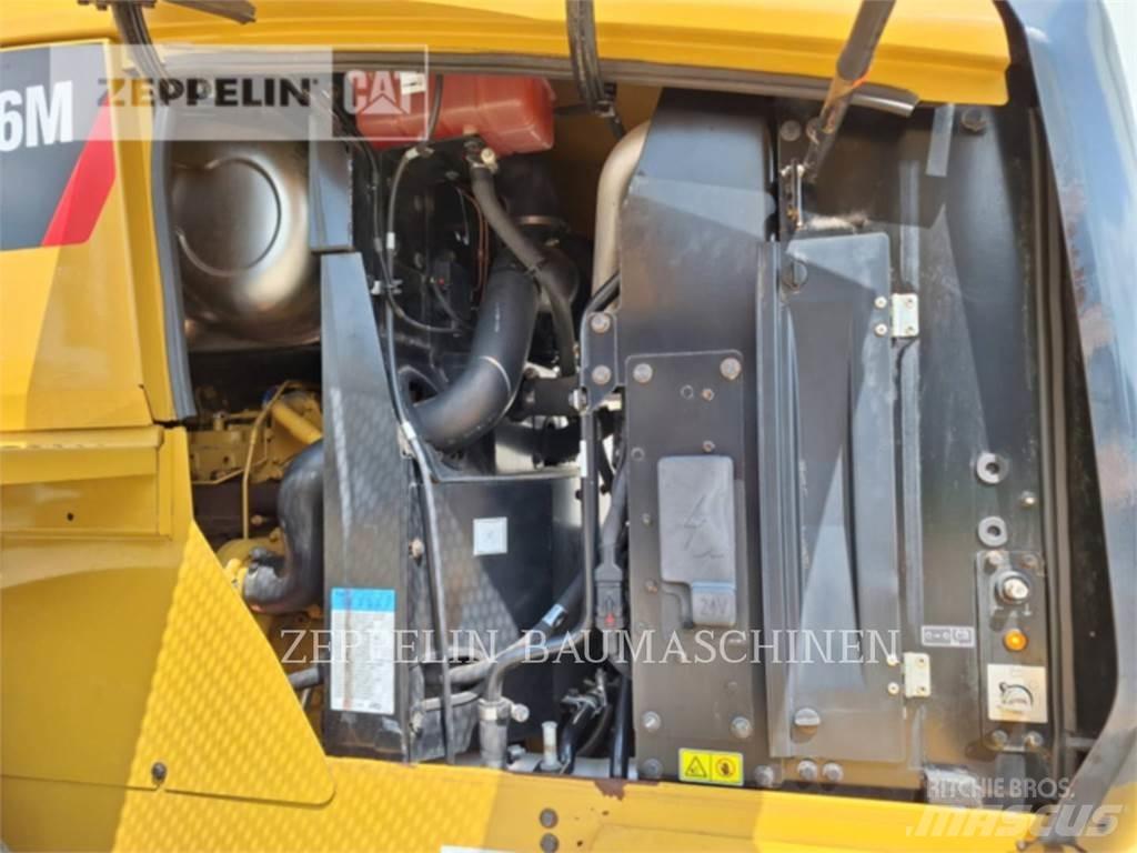 CAT 926M Wheel loaders