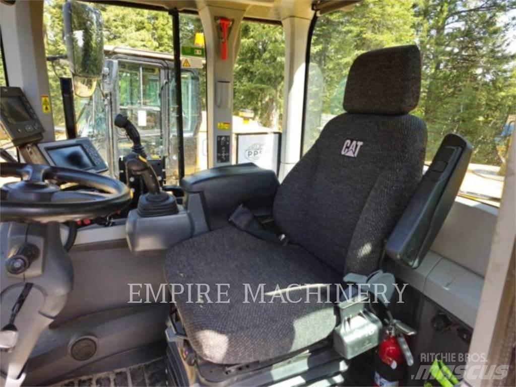 CAT 926M Wheel loaders