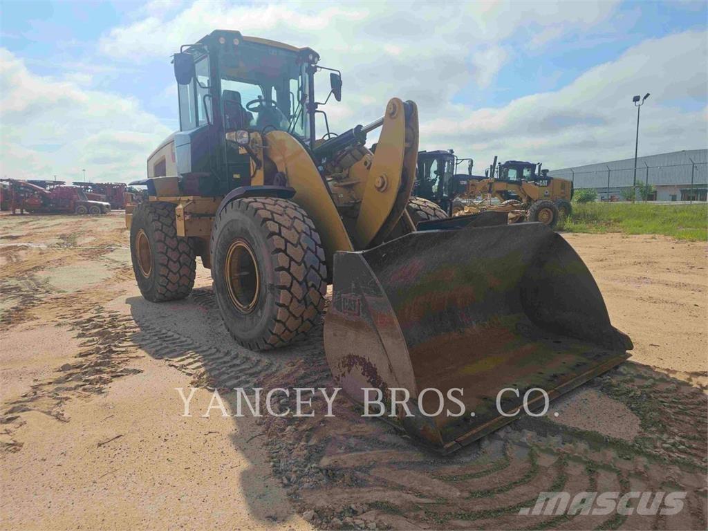 CAT 926M Wheel loaders