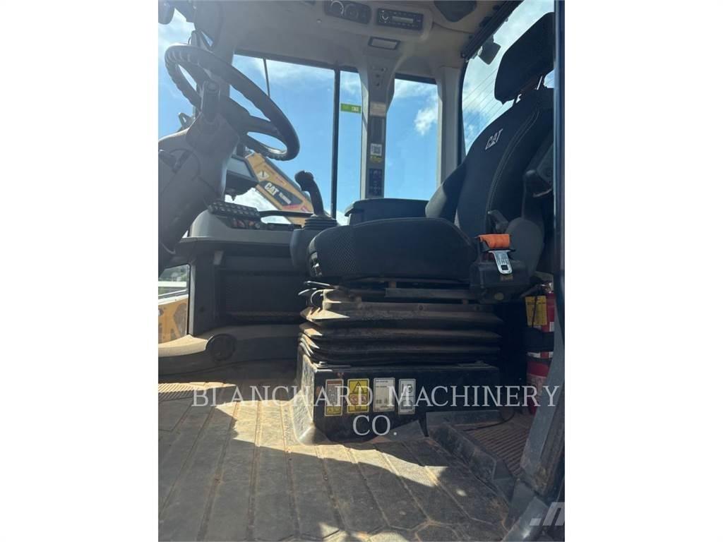 CAT 926M Wheel loaders