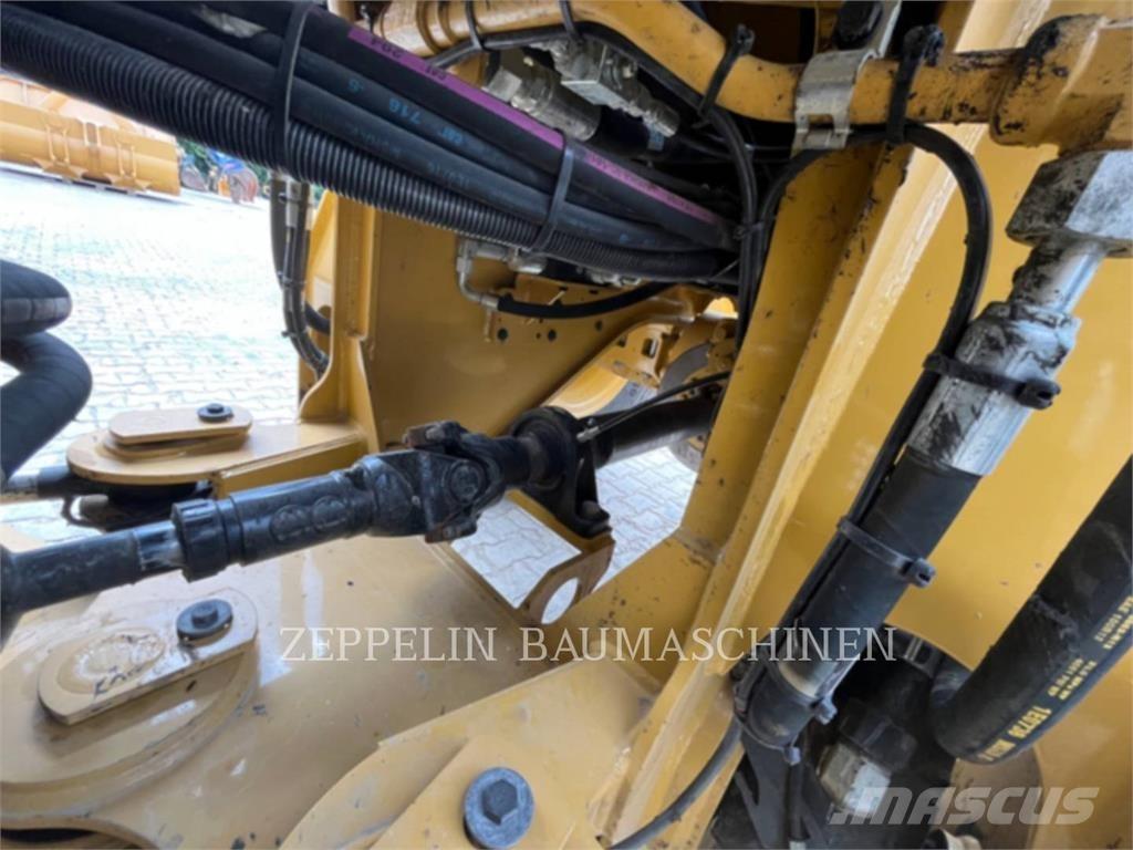 CAT 926M Wheel loaders