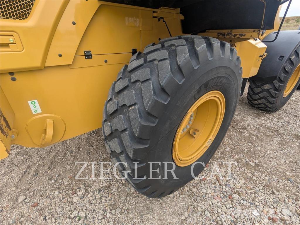CAT 926M Wheel loaders