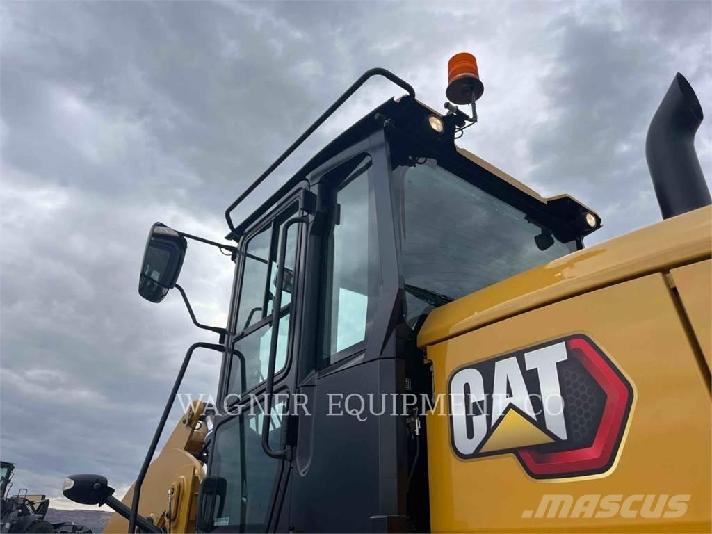 CAT 930M Wheel loaders