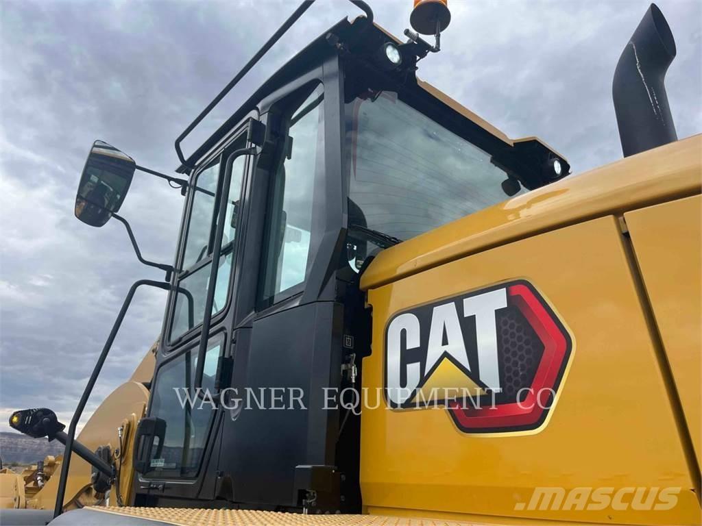 CAT 930M Wheel loaders