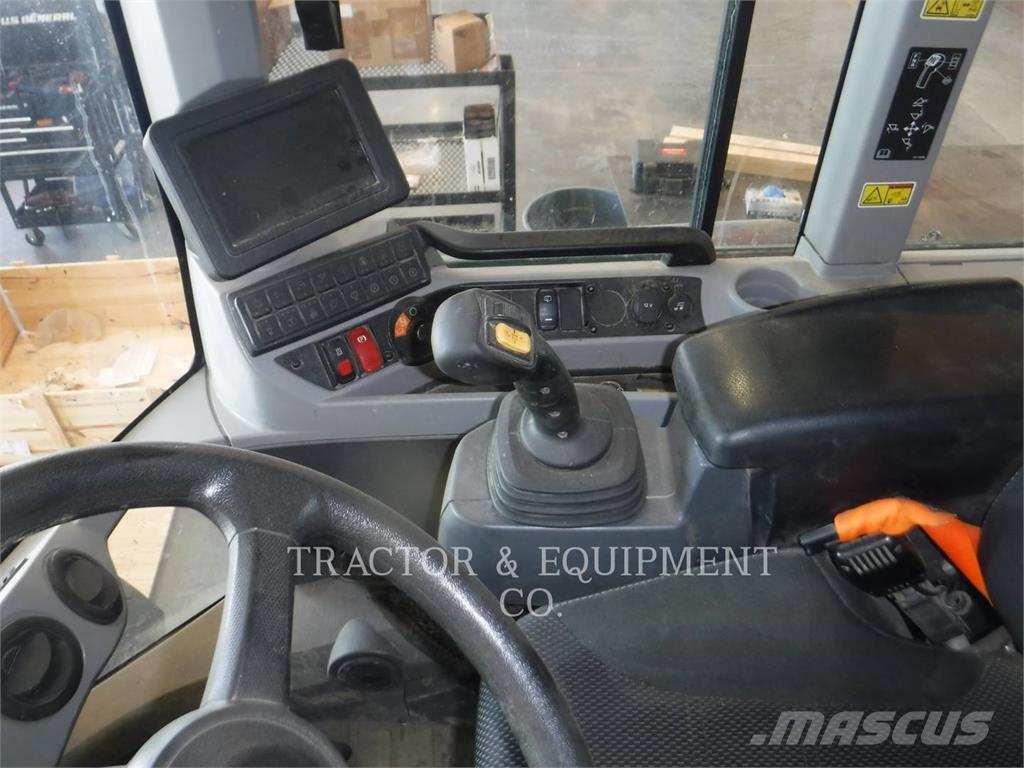 CAT 930M Wheel loaders