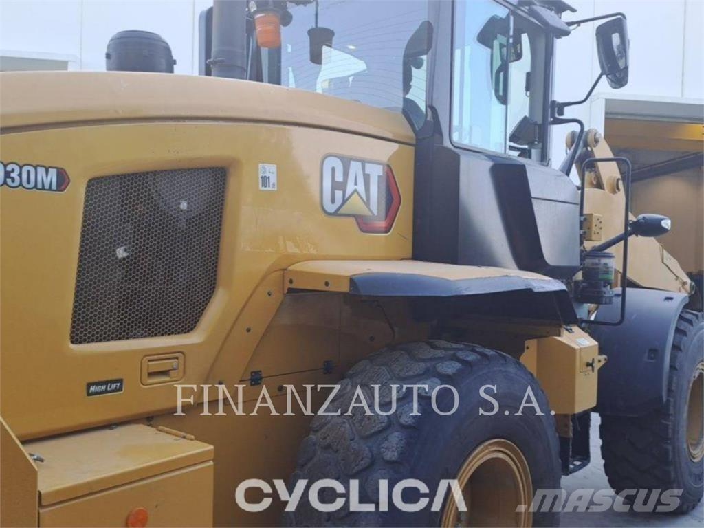 CAT 930M Wheel loaders