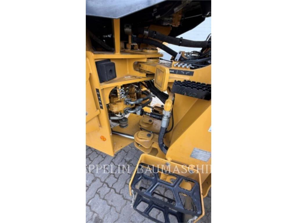 CAT 930M Wheel loaders